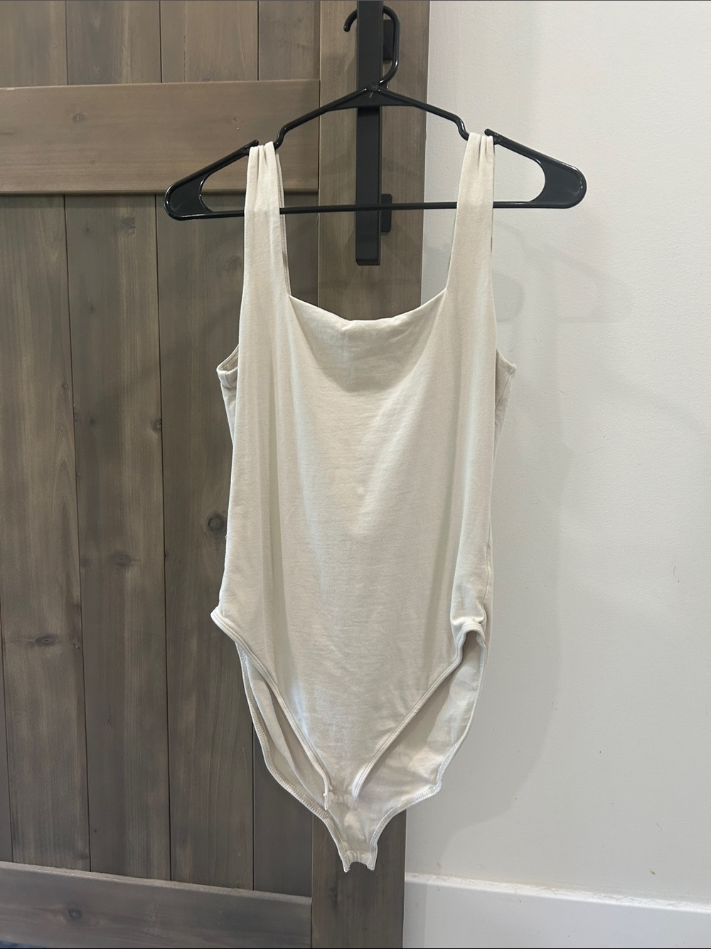 Old Navy Cream Seamless Scoop Neck Bodysuit
